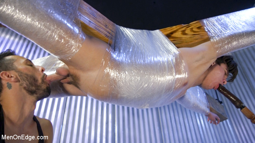 Muscle Twink Josh Hunter Edged in Captivity