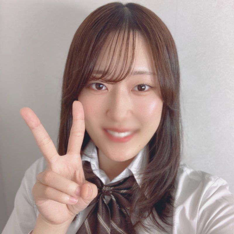 『韓流偶像臉孔的初肛交解禁♡18歲的杏奈已經神魂顛倒了』170公分身材韓流系杏奈醬。初次面對超過20公分的巨根感到驚愕！「我已經非這個不能滿足了。」也請好好欣賞她的美臀直到最後。