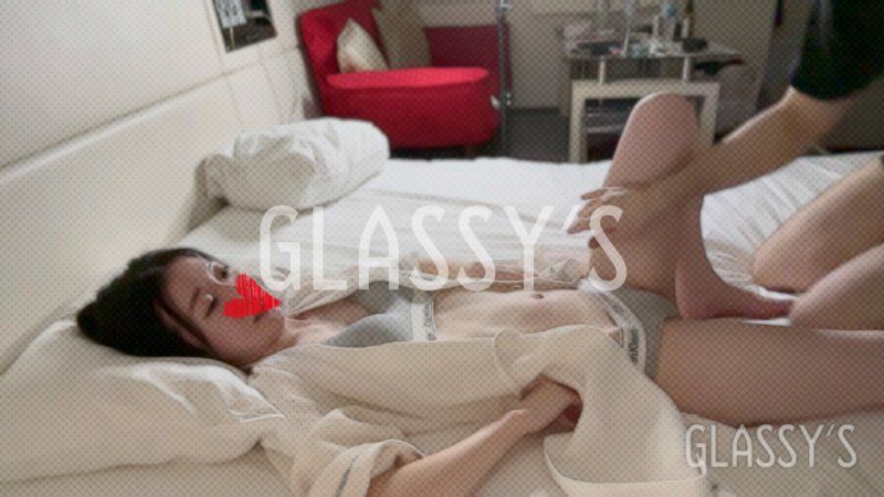 #25 和太可愛的日本人纖細美女進行大量潮吹無套性愛│GLASSY'S